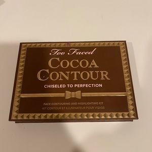 Contour palette Too Faced